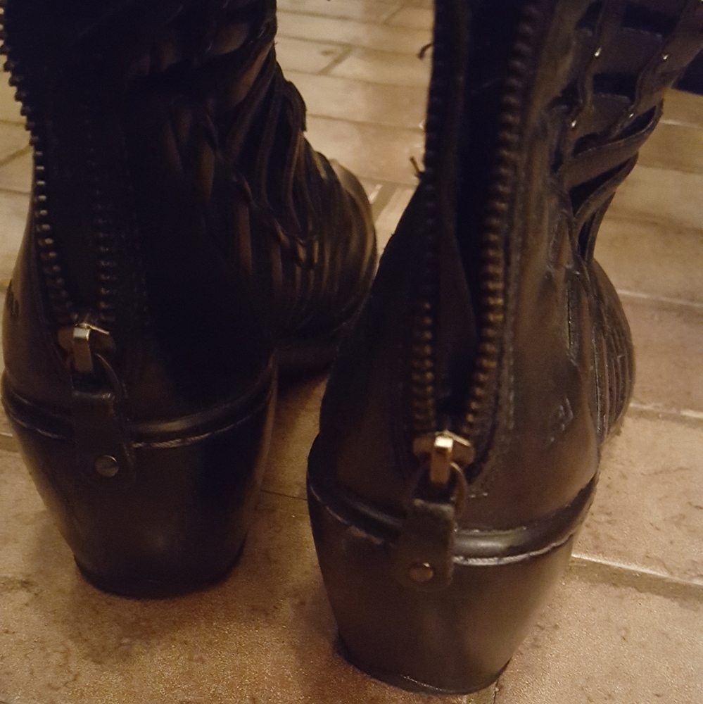 3/10$💝Booties - Picture 3 of 3